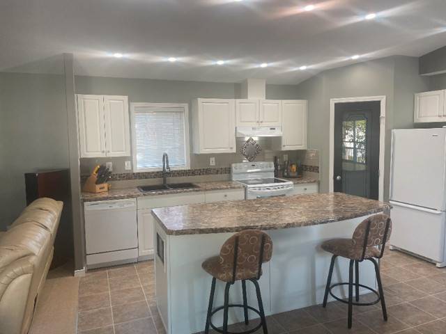 SHARE HOUSE IN DAVENPORT AREA IN RED DEER