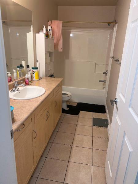 Private room with shared kitchen and shared bathroom on rent