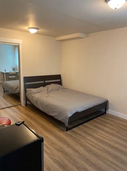 A large room for rent in Burnaby/Coquitlam
