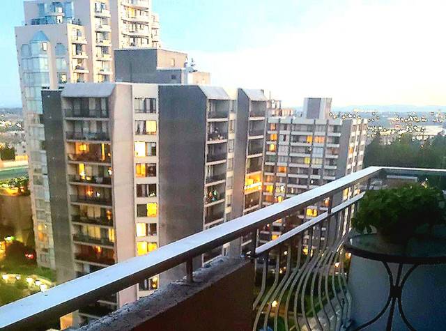 Furnished, Clean & Scenic SHARED Suite in the Heart of New West!